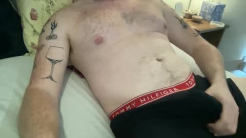 Snapshot of curiousmax18 chatting on February 19, 6:32 pm Maxx online show from February 19, 6:32 pm