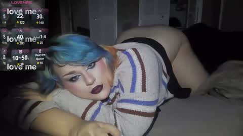 Curvygothfemboy online show from January 13, 6:49 am