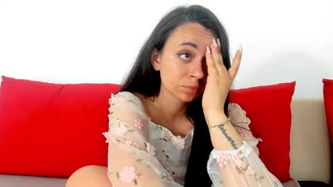 cute_angel95 online show from June 3, 2:33 pm