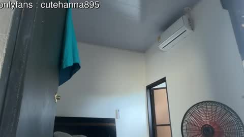 cute online show from April 28, 7:40 pm