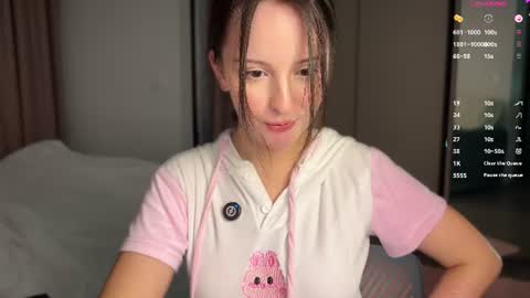 Emily online show from July 26, 12:25 pm