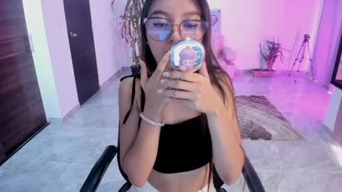 Bella Fox online show from July 4, 1:48 pm