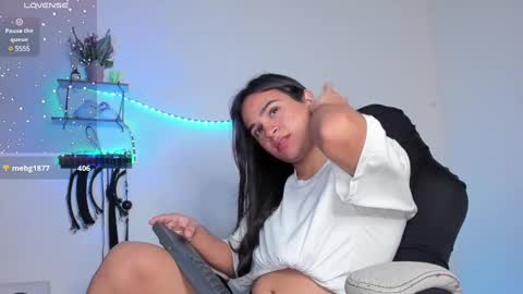 Cute horny1 online show from March 4, 8:46 am