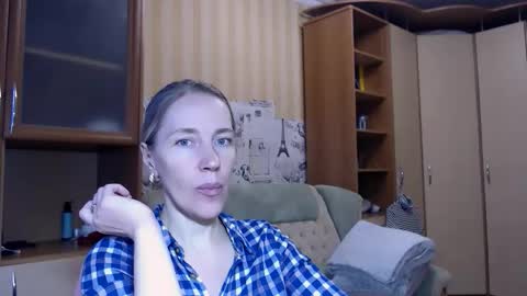 cute_lion_ online show from March 16, 2:10 pm