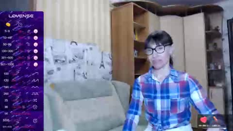 cute_lion_ online show from March 10, 11:55 am