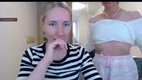 cute_lion_ online show from October 2, 3:22 pm