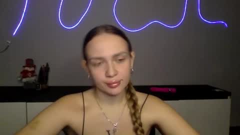 cute_shy06 online show from January 14, 7:55 pm