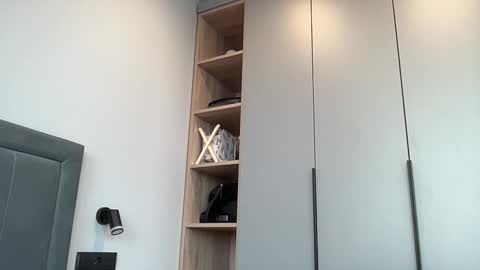 cute_skywalker online show from December 14, 10:32 am