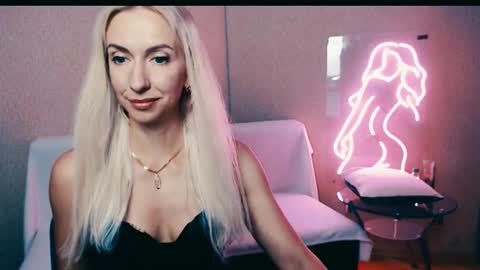 cute_smile_shy online show from September 11, 7:37 pm