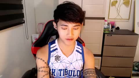 Steph online show from April 25, 2:47 pm