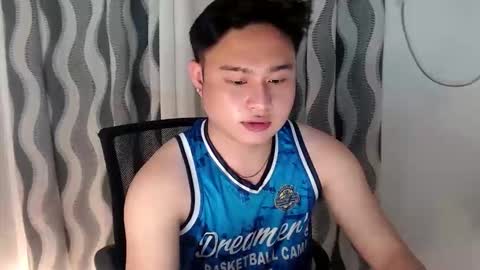 cuteasianlee online show from February 22, 6:54 pm