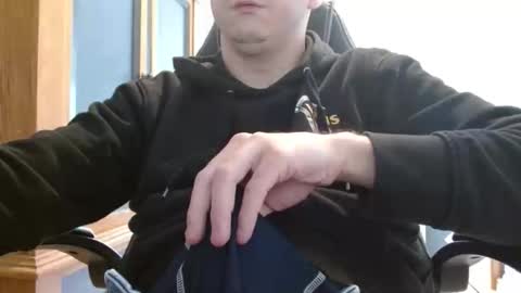 Cuteboy090 online show from May 16, 1:32 pm