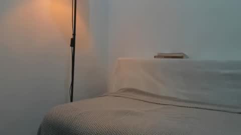 cuteeboy online show from February 18, 3:31 pm