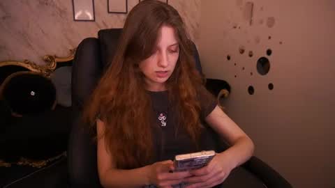 Foxy online show from June 15, 12:52 pm