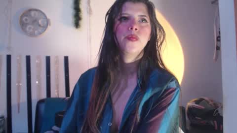 haome online show from October 19, 7:51 pm