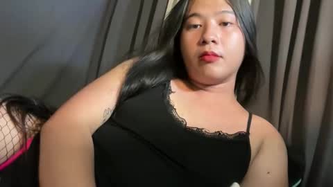 cute online show from March 17, 6:18 am