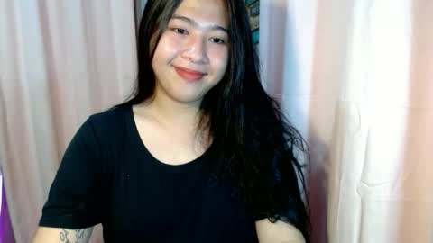 cute online show from January 13, 9:33 pm