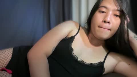 cute online show from April 10, 6:30 am