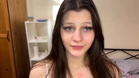 Sofi online show from March 7, 3:39 am