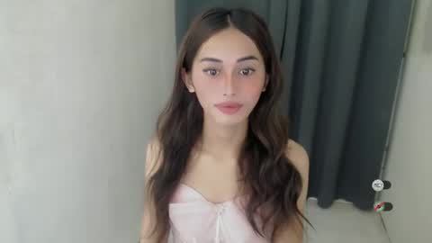 cutie_mitcha online show from February 26, 12:41 am