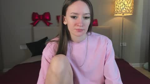 Kate online show from March 31, 8:04 am