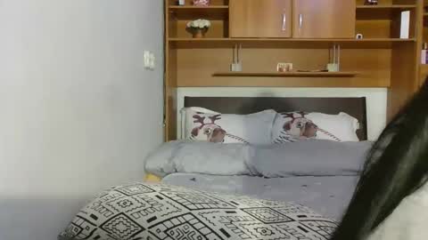 Ami online show from December 18, 2:51 am