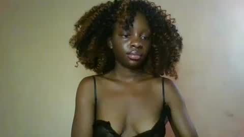 Snapshot of cutty_teshy chatting on March 1, 9:18 am cutty_teshy online show from March 1, 9:18 am