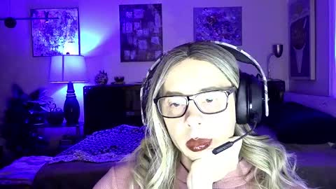 Nicki Molotov online show from January 5, 2:38 am