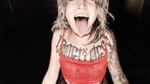 Nikki online show from March 6, 2:43 am