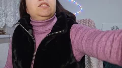 Cyndee Winter online show from February 2, 6:04 pm