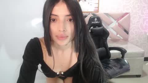 CINTIA ARAUJO online show from October 2, 4:22 am
