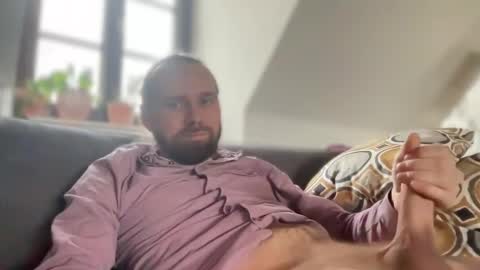 Snapshot of d0n_gi0vanni chatting on December 6, 12:44 pm d0n_gi0vanni online show from December 6, 12:44 pm