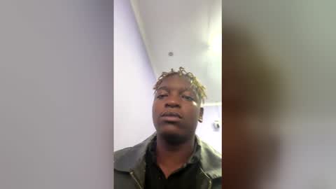 dad_tothesehoes online show from March 3, 7:15 am