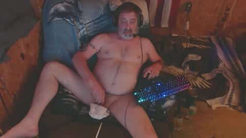 daddy38345 online show from December 10, 8:05 pm