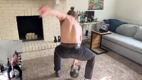 Snapshot of daddydaydrinkz chatting on December 4, 6:11 pm DaddydayDrinkz online show from December 4, 6:11 pm