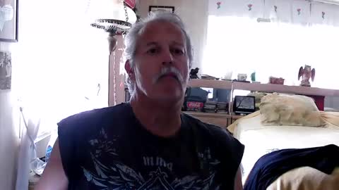daddydick873570 online show from August 1, 8:43 pm