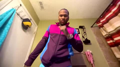 sexy tatted king bbc online show from November 12, 4:59 am