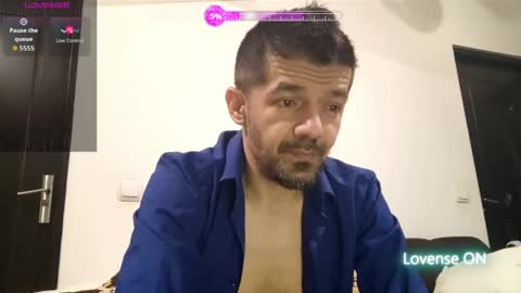 daddynextdoor86 online show from April 16, 2:22 am