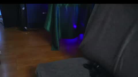 daddyslittleslutfox online show from May 27, 12:46 pm