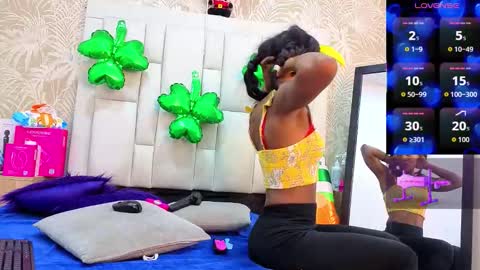 daffnelewis online show from March 16, 11:36 am