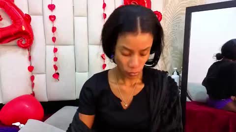 daffnelewis online show from February 17, 11:31 am