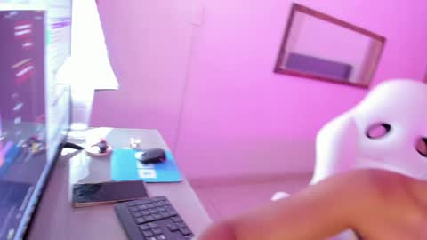 dahara__ online show from April 29, 5:30 pm
