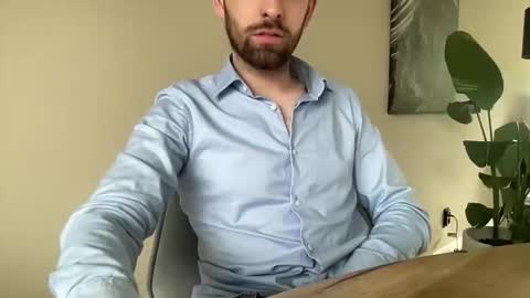 dailybully online show from May 18, 6:19 am