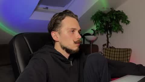 Daimon  online show from March 30, 8:20 pm