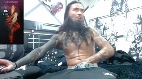 felipe online show from October 31, 4:02 am