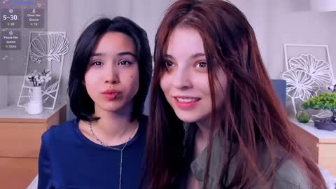 Aoi and Lily best friends online show from April 26, 9:07 am