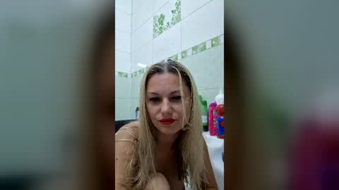 daisy252525 online show from July 25, 9:24 pm