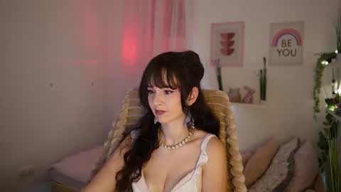 Daisy online show from July 22, 6:32 pm