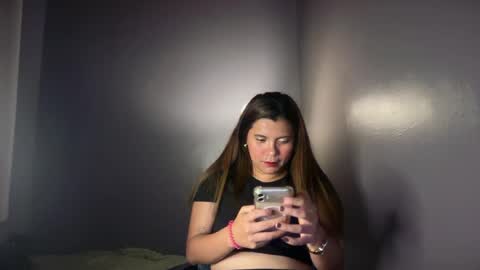daisy_snow online show from July 17, 3:19 am