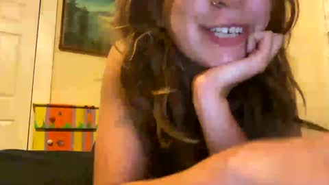 DaisyB3 online show from August 2, 6:15 am
